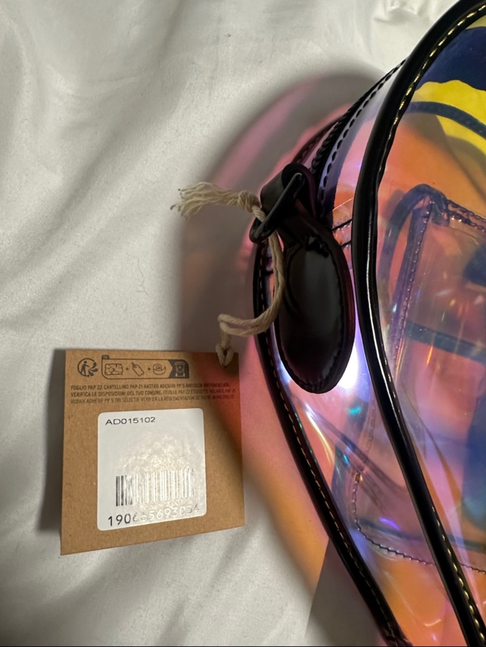 Dr. Martens Holographic Heart Bag NWT - Picture 3 of 4